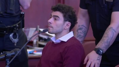 Luigi Mangione pleads not guilty to NY murder charges