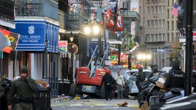 Driver speeds through crowd in New Orleans, killing 10 and injuring dozens