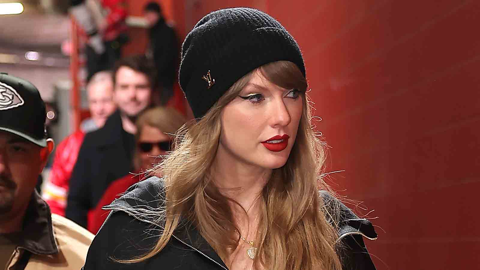 Taylor Swift Arrives To Watch Chiefs In AFC Game NBC4 Web 250126 Taylor Swift Getty 