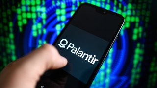 [CNBC] Palantir shares drop 6%, falling for a second day as retail traders’ latest cult trade starts to unwind