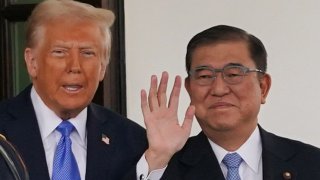 U.S. President Donald Trump welcomes Japanese Prime Minister Shigeru Ishiba at the White House in Washington, U.S., Feb. 7, 2025. 