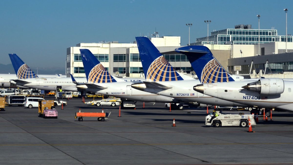 United Airlines is raising annual fees for lounges and rewards credit ...