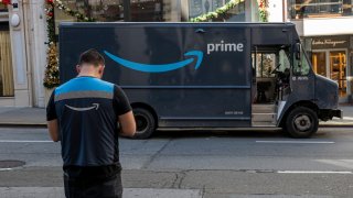 [CNBC] FTC asks to delay Amazon Prime deceptive practices case, citing staffing shortfalls