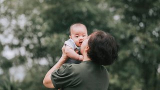 [CNBC] I’ve studied over 200 kids—parents who have the closest relationships with their adult kids do 7 things early on