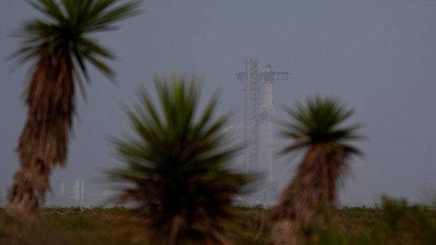 SpaceX’s mega rocket Starship sits on the pad after it’s test flight from Starbase was scrubbed in Boca Chica, Texas, Monday, March 3, 2025. (AP Photo/Eric Gay)