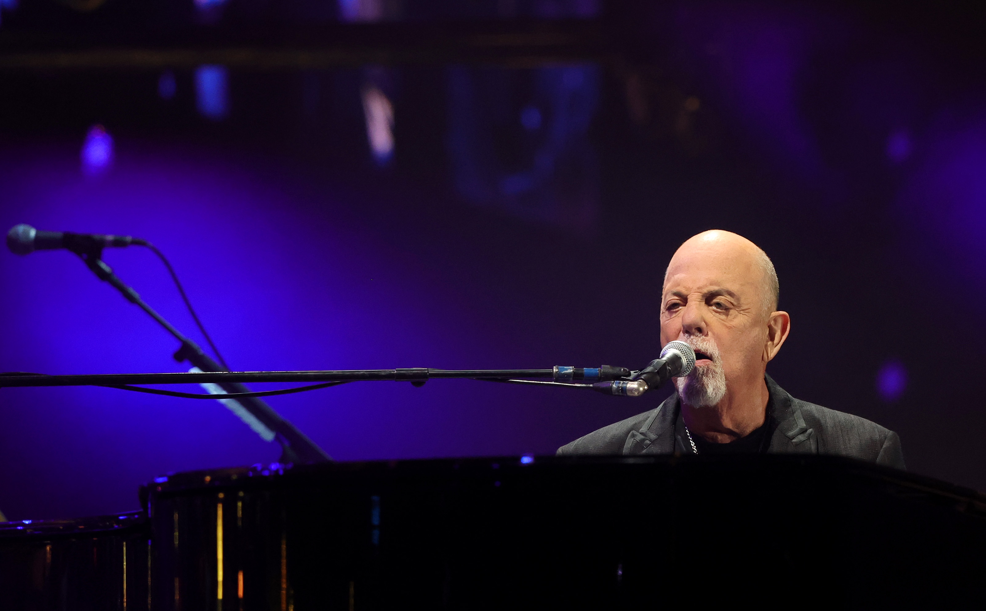 Billy Joel postpones tour dates to recover from surgery. What he shar