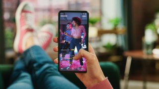 [CNBC] How TikTok’s rise sparked a short-form video race