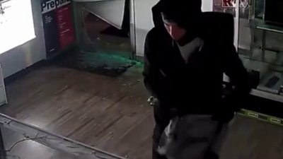 Police search for suspect in smash and grab at a Silver Spring business