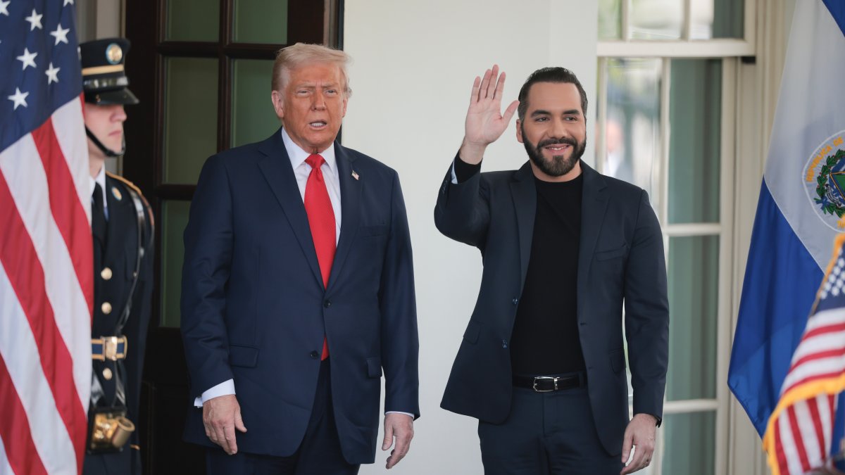 Trump Welcomes El Salvador’s President Nayib Bukele to the White House Amid Judicial Challenges Trump Welcomes El Salvador’s President Nayib Bukele to the White House Amid Judicial Challenges