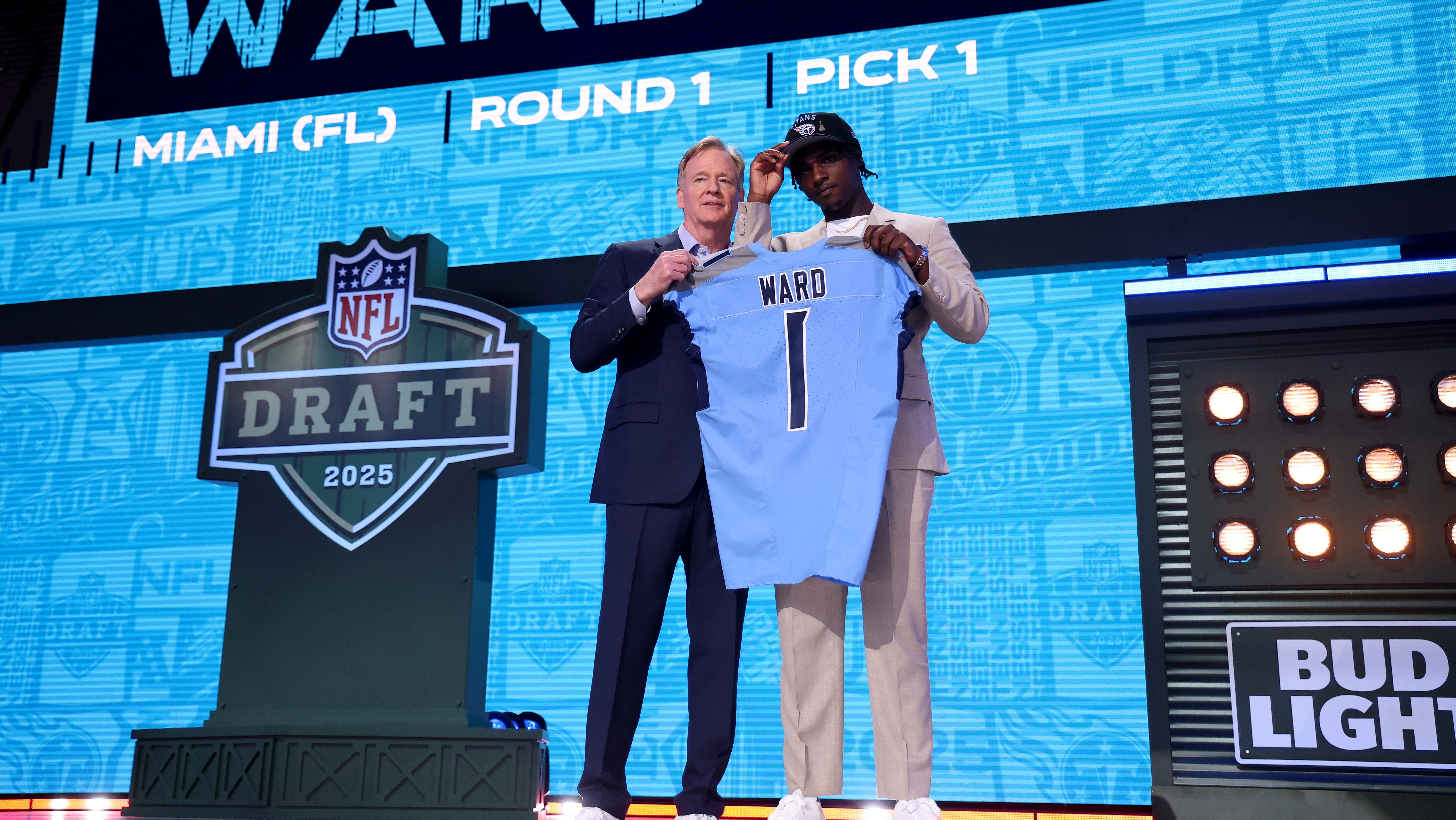Titans Select Miami QB Cam Ward With No 1 Pick Of 2025 NFL Draft NBC4 Washington GettyImages 2211844820