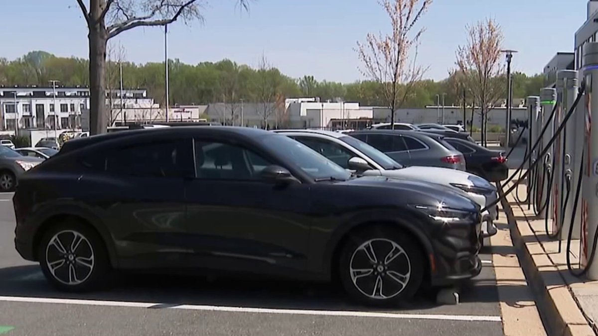 Federally funded EV projects on hold: The News4 Rundown – NBC4 Washington