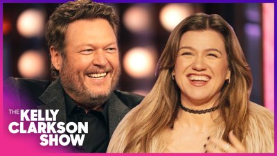 Kelly Clarkson and Blake Shelton try to keep it professional during hilarious interview