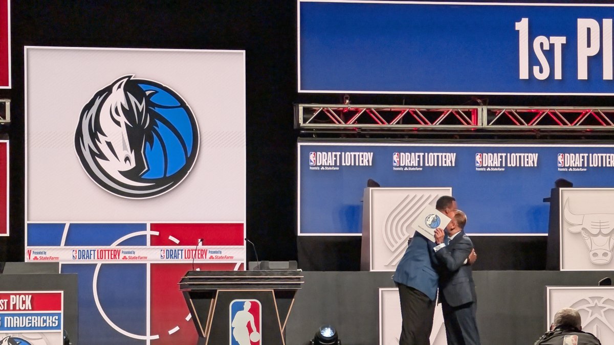 ‘Rigged’: NBA fans react to Mavs winning draft lottery, Flagg – NBC4 ...