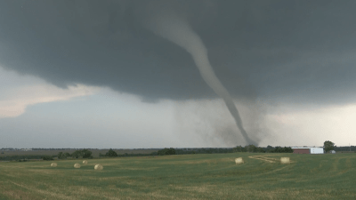 Days after deadly tornados, more severe weather expected to hit Midwest, Southeast