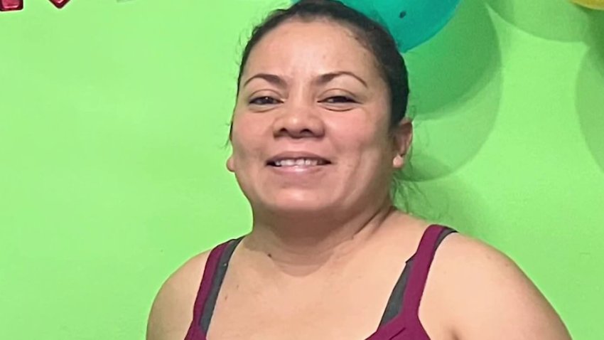 Claudia Alvarenga Espana