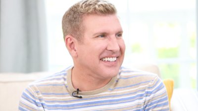 Todd Chrisley shares first social media post after prison