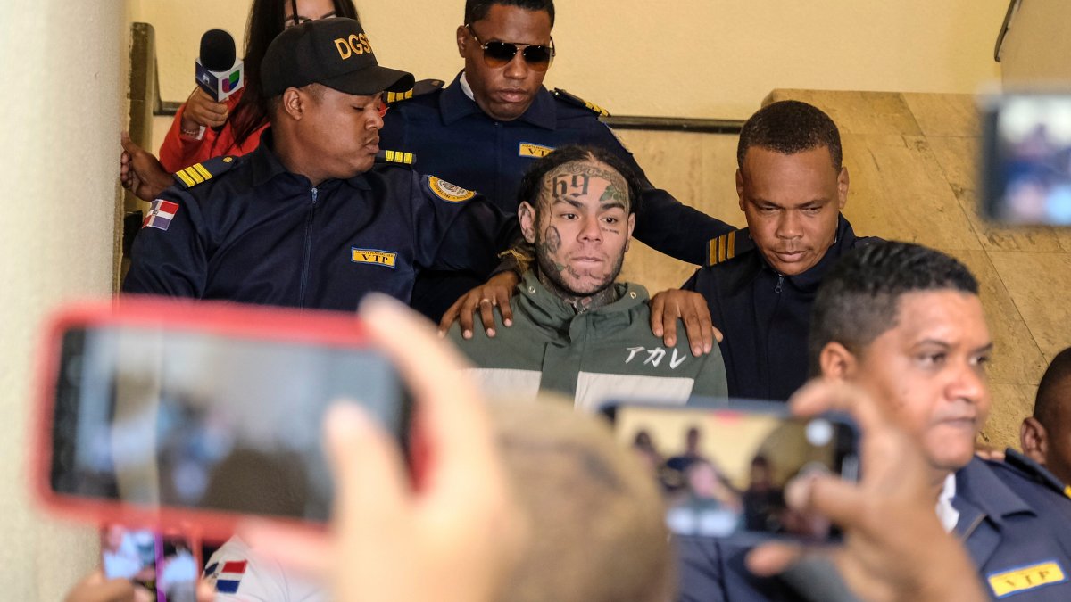 Tekashi 6ix9ine faces possible prison time after admitting to drug  possession – NBC4 Washington
