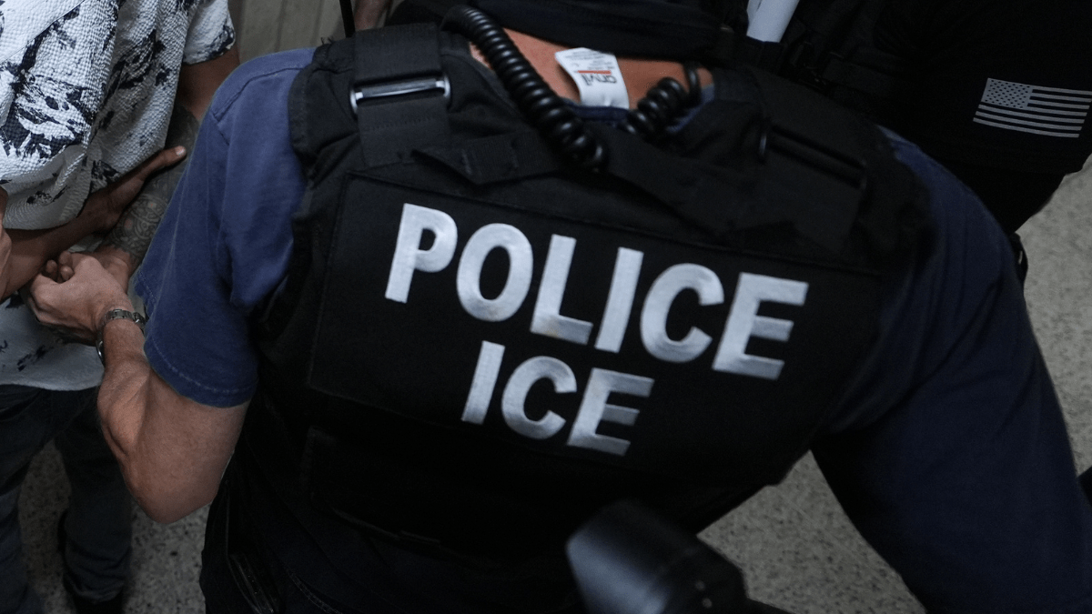 Salvadoran man released in Alexandria after being held by ICE for nearly two months