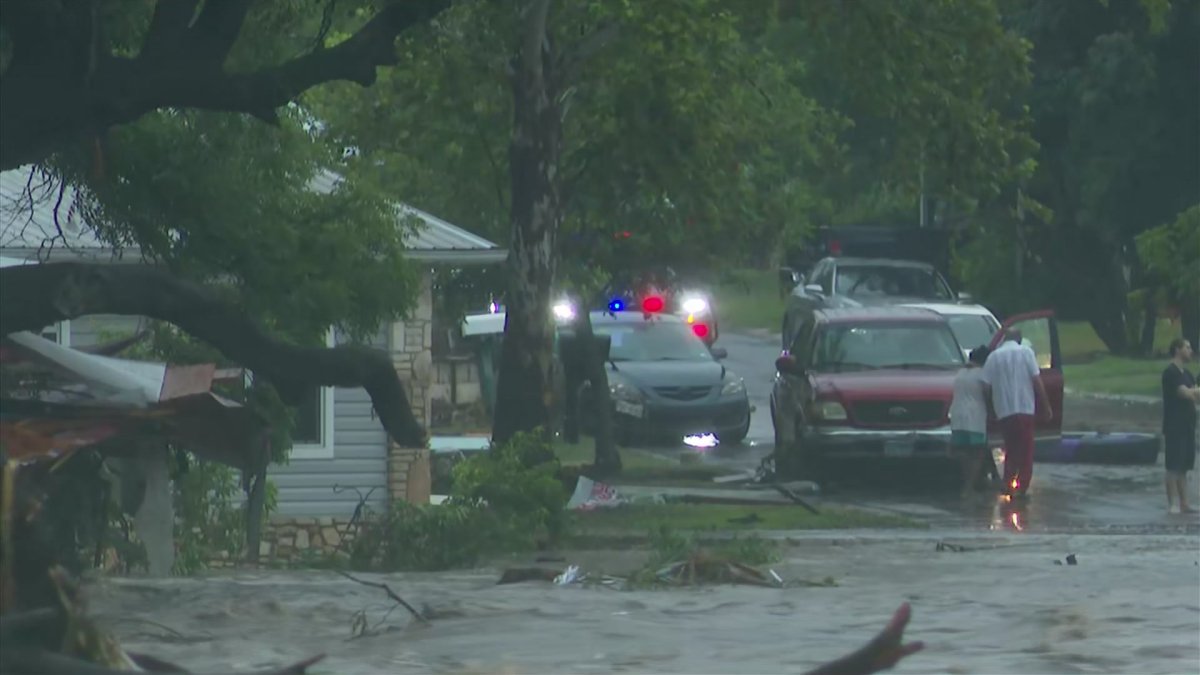 Virginia governor deploys water rescue teams to aid recovery efforts in Texas
