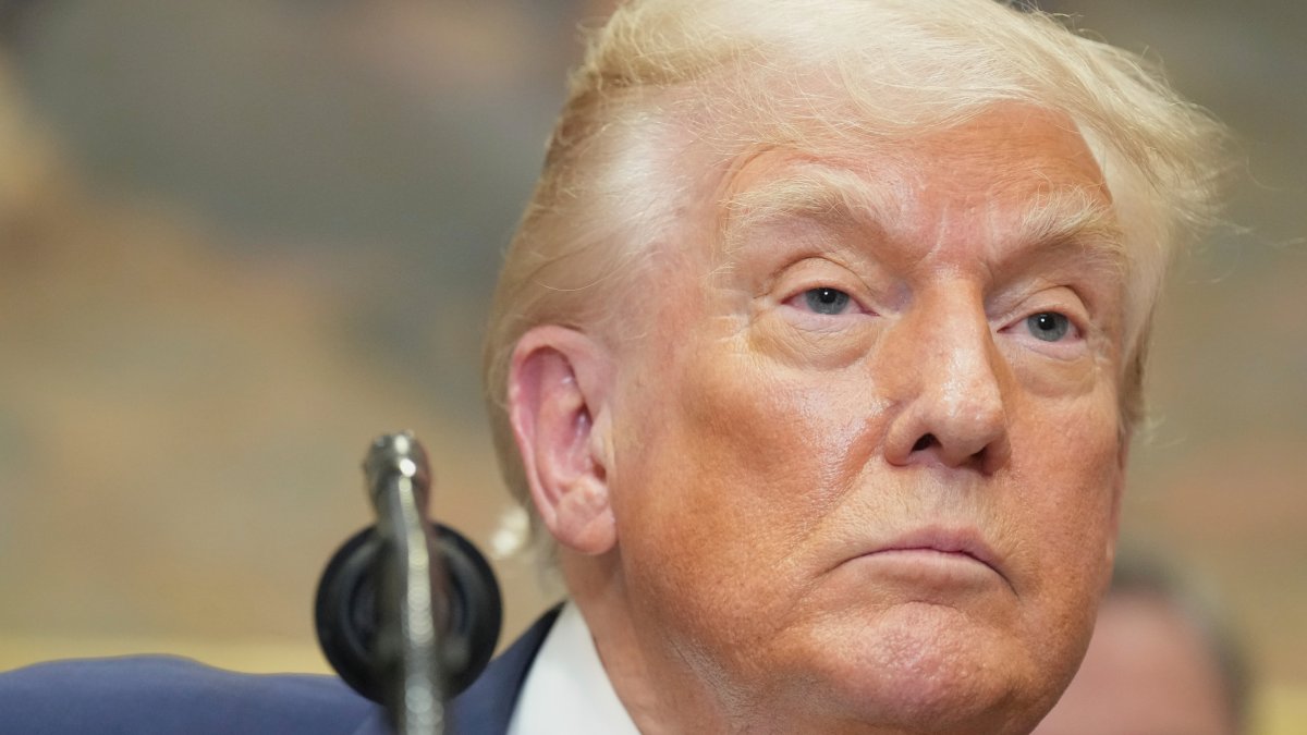 Trump fires labor statistics boss hours after weak jobs report – NBC4 ...