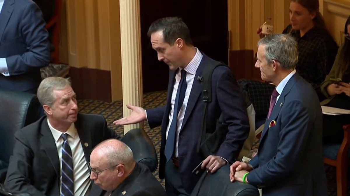 Virginia Democrats pressed ahead with plans that could allow mid-decade redistricting as part of a growing national battle for partisan advantage in next...