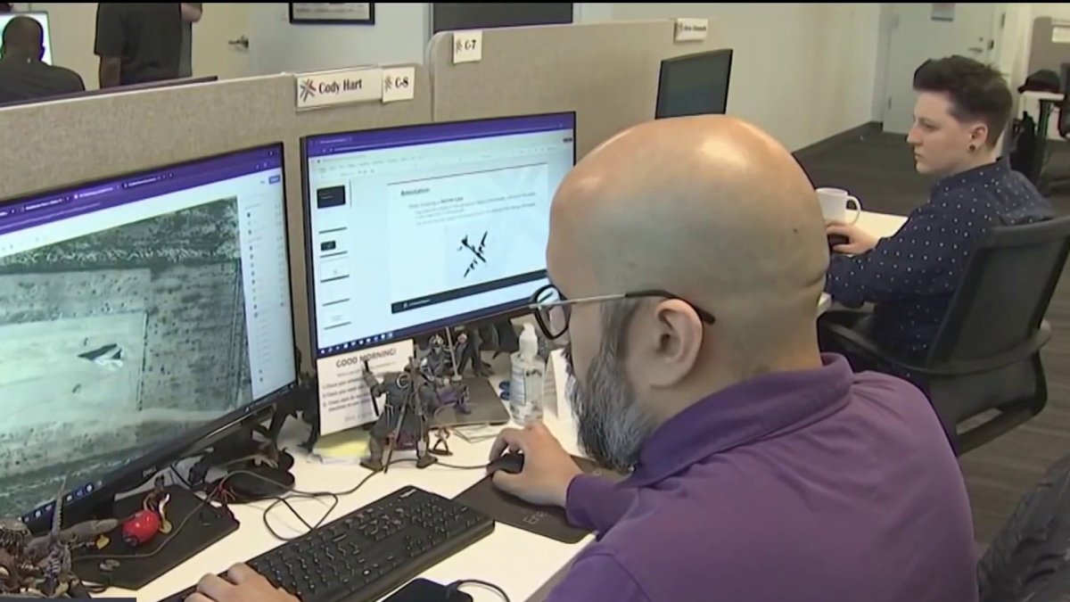 Federal-contractors-struggle-to-navigate