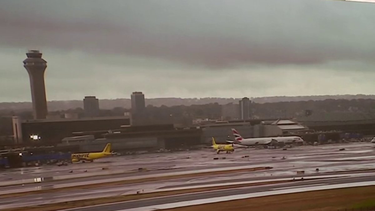 FAA reducing air traffic by 10% across 40 ‘high-volume' markets during government shutdown