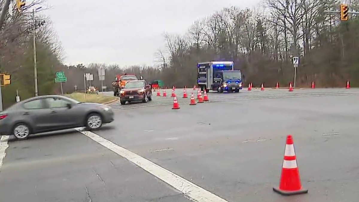 Man found dead in median of Fairfax County Parkway – NBC4 Washington