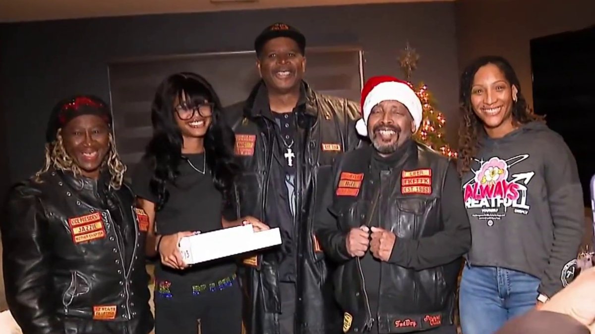 A Maryland motorcycle club took its tradition of spreading Christmas cheer to families of fallen first responders to a mother and daughter on Christmas Eve. The...