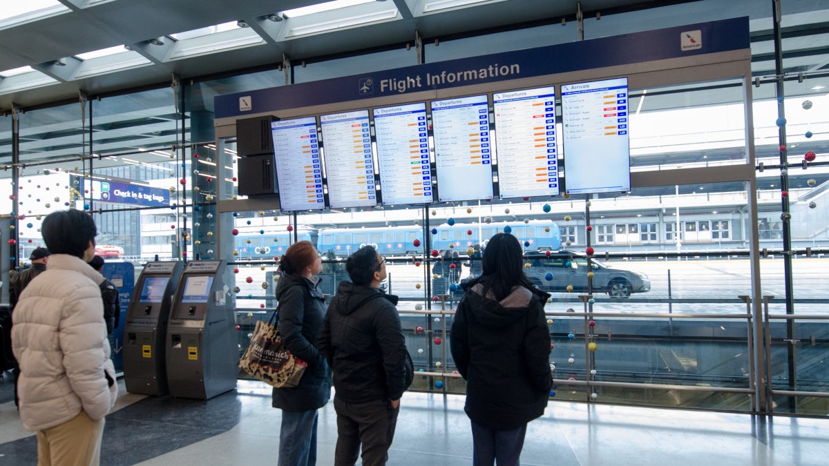 Almost 12,000 flights canceled as major winter storm moves across U.S ...