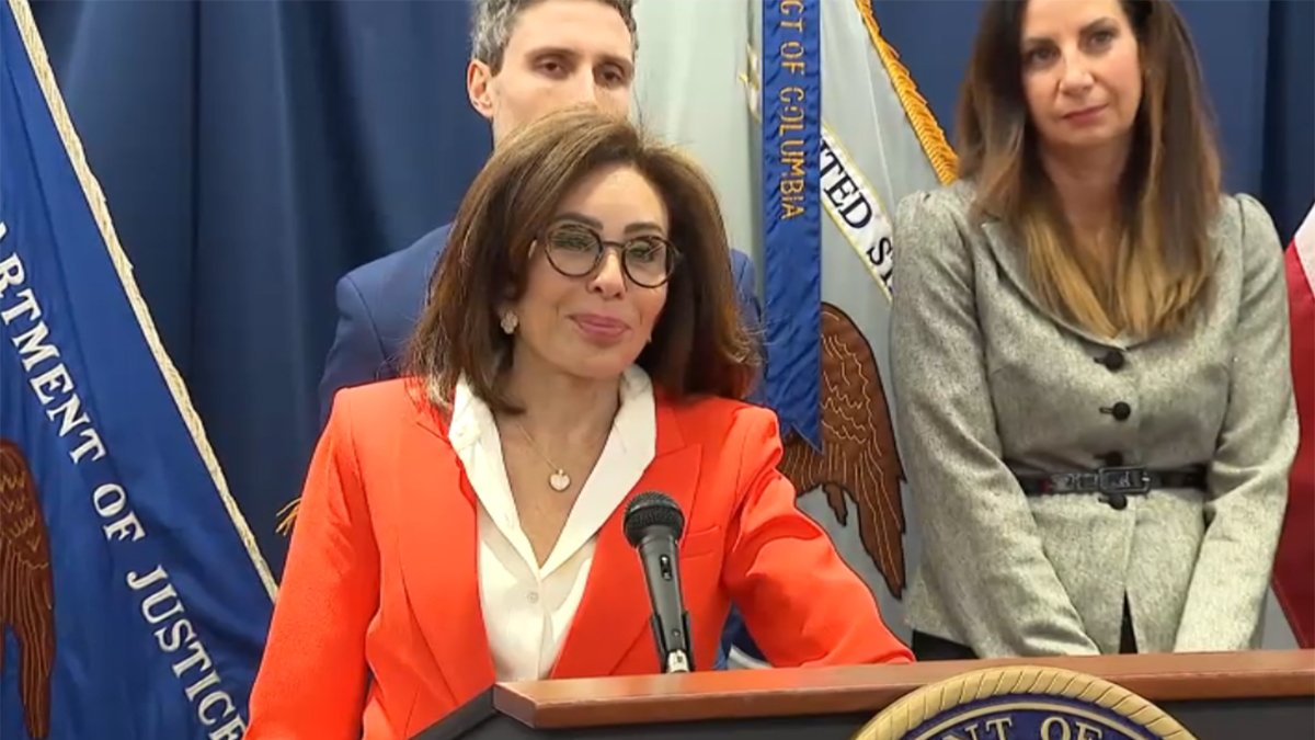 "I don’t like individuals who work for government – whether it's federal, state, local – and who use that as an opportunity to line their pockets," Pirro...