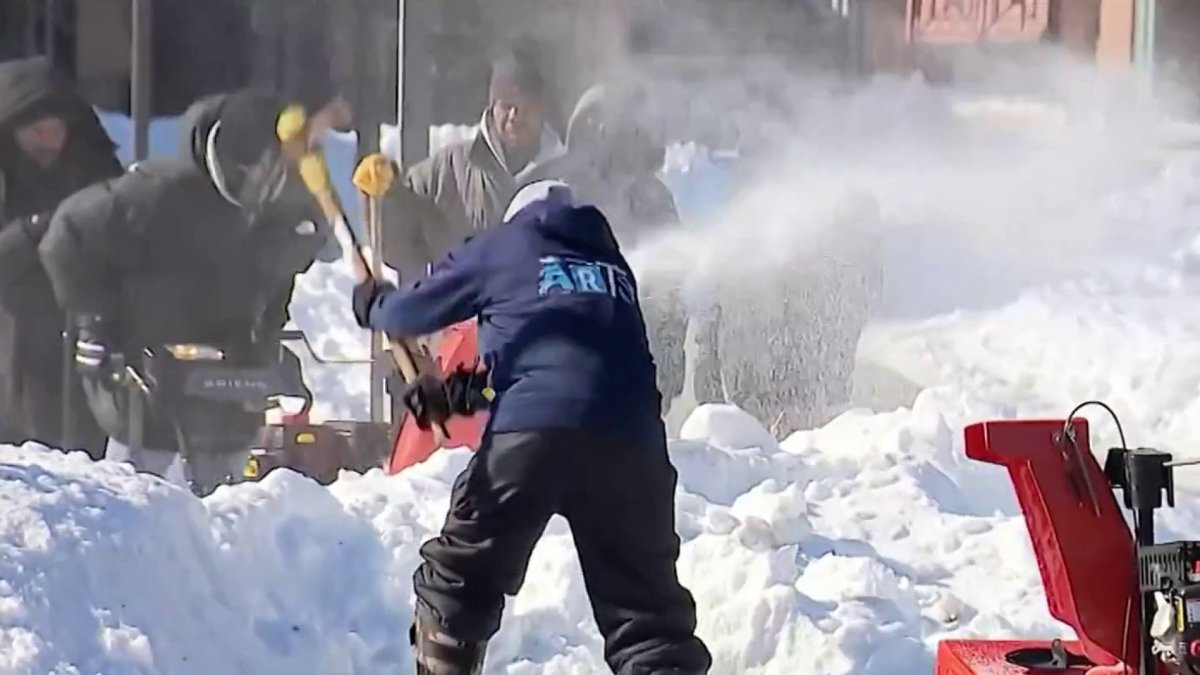 Travel issues persist with snow and ice: The News4 Rundown – NBC4 ...