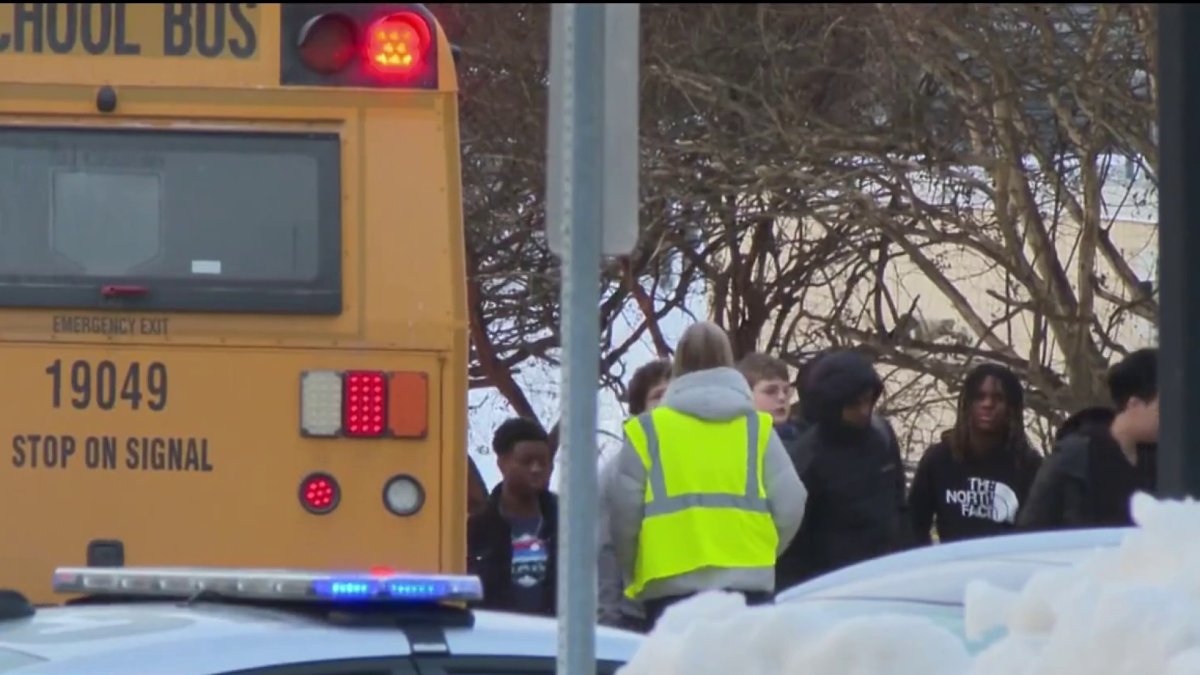 Wootton High School students return to school day after shooting – NBC4 ...