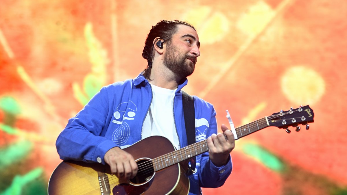 Noah Kahan bringing ‘The Great Divide' tour to DC in summer 2026