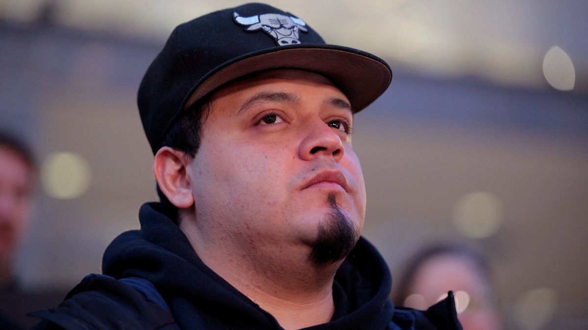 Justice Department pushes to revive criminal case against Kilmar Abrego Garcia