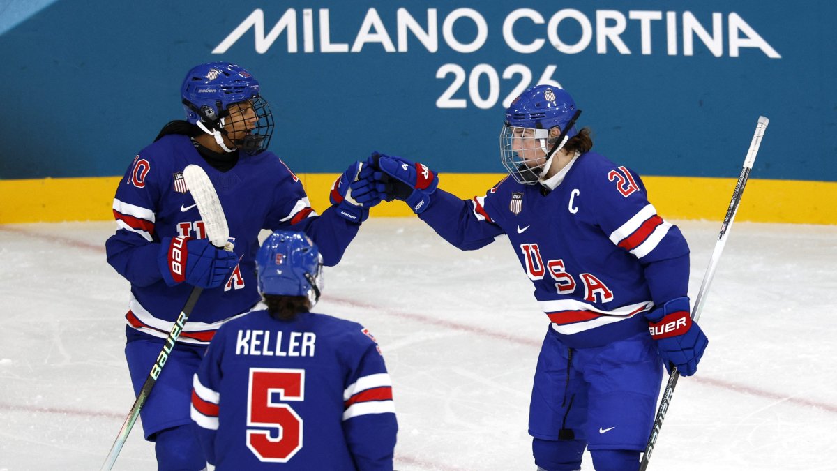 There are five medal events on Day 1 of the 2026 Winter Olympics, while the U.S. women's hockey team returns to the ice. Follow live updates.
