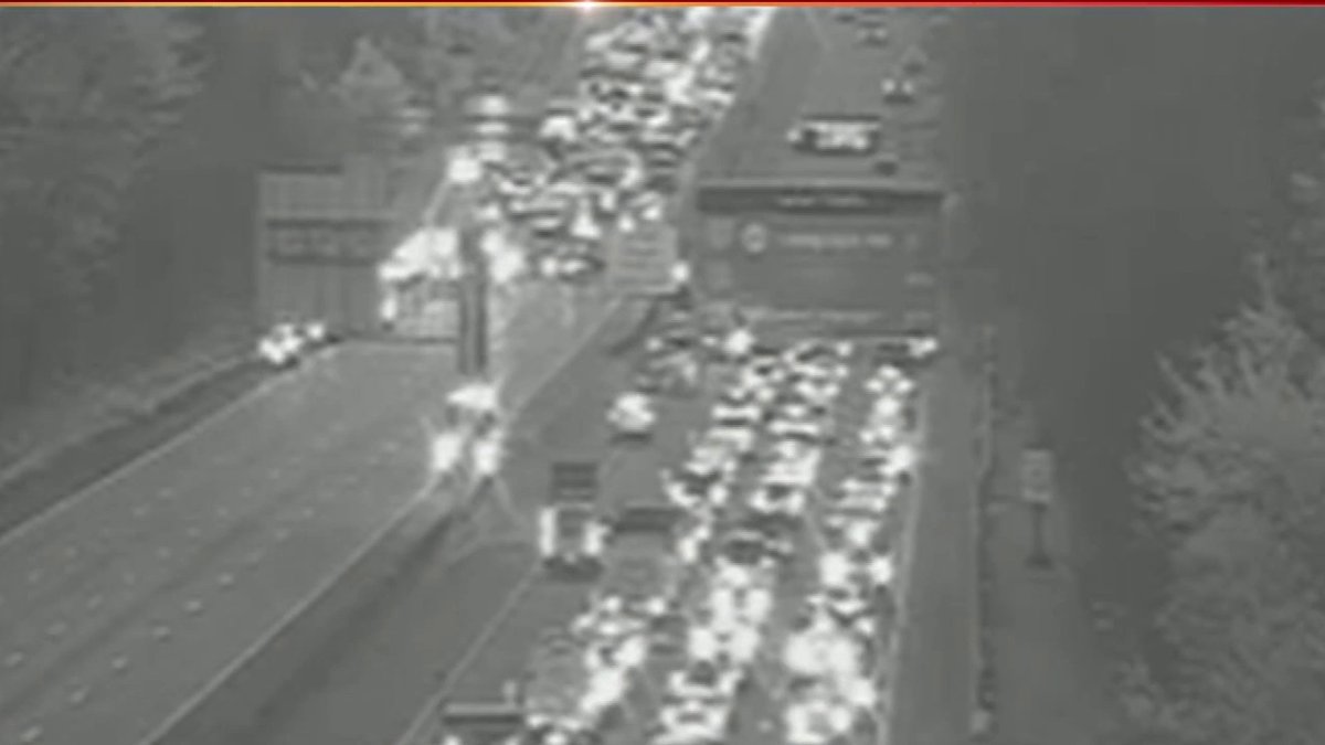 12-mile backup forms on Beltway Inner Loop after crash – NBC4 Washington