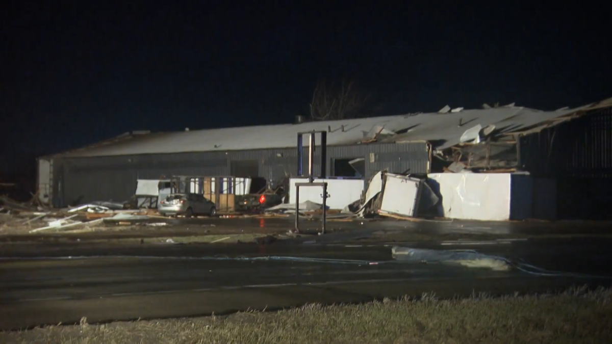 Widespread damage occurs after reported tornadoes in northern Illinois