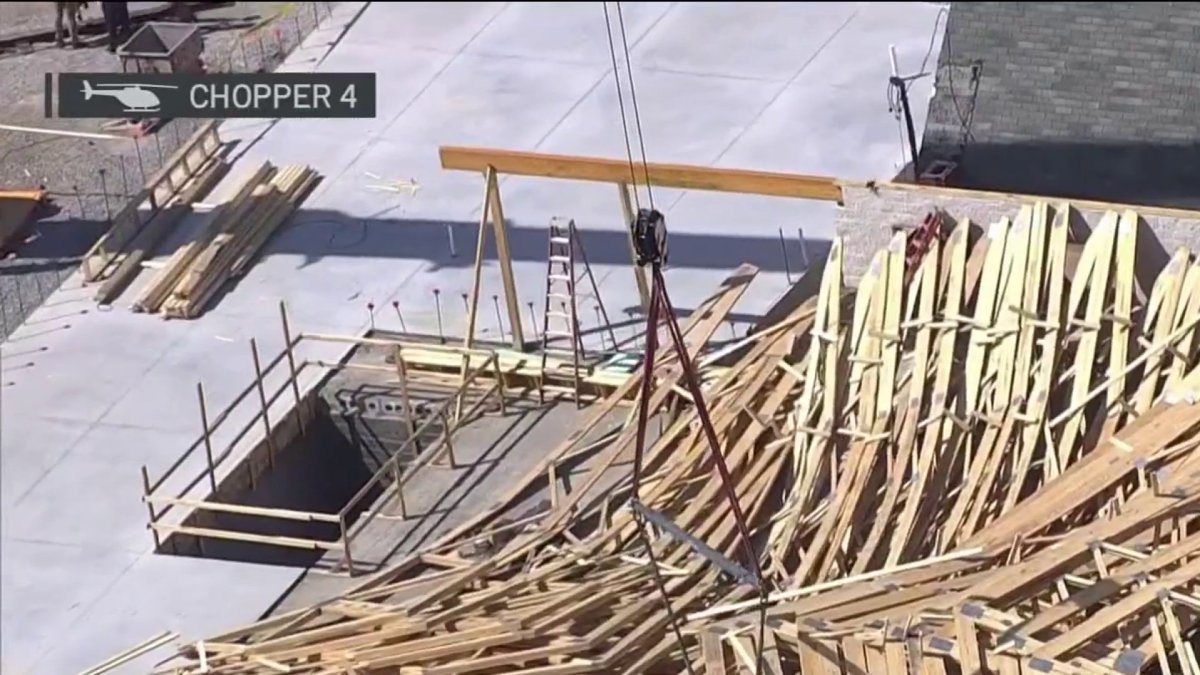 Crew respond to Hagerstown church roof collapse