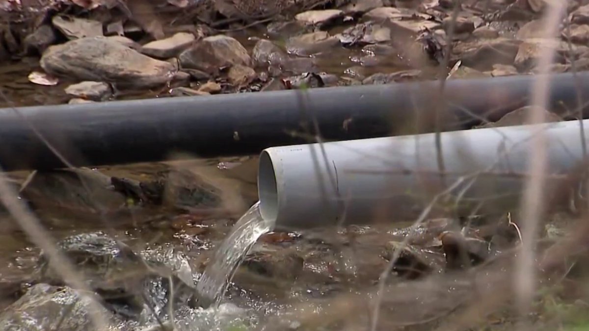 House holds hearing on Potomac sewage spill, residents still coping with smell