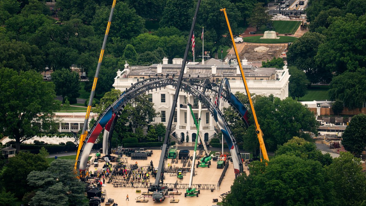 White House UFC fight construction underway: See the towering ‘Claw' in DC