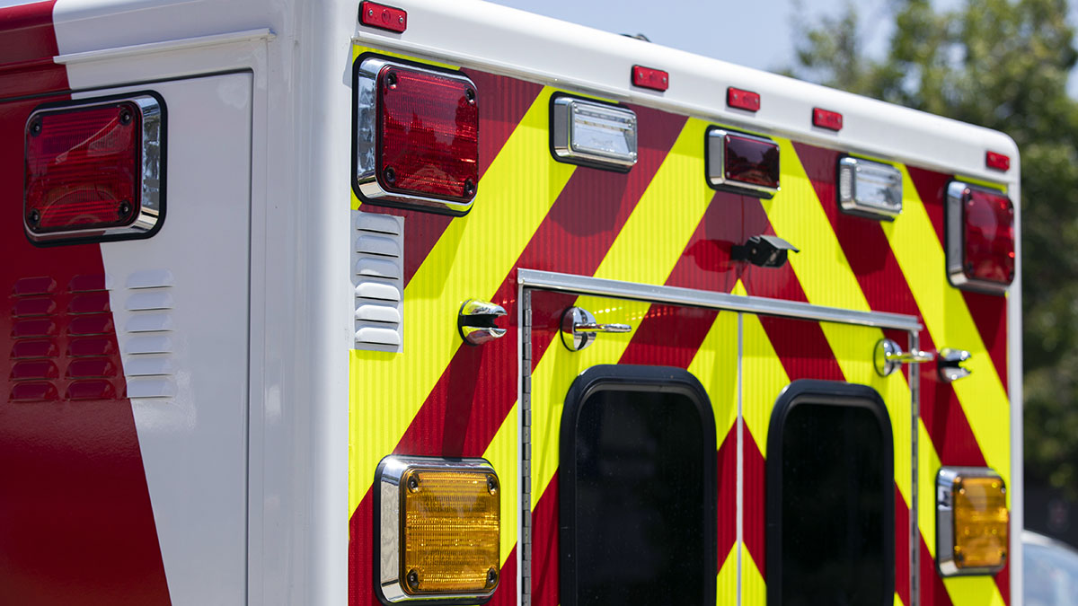 6 people hurt as car crashes into Goodwill store in Northern Virginia