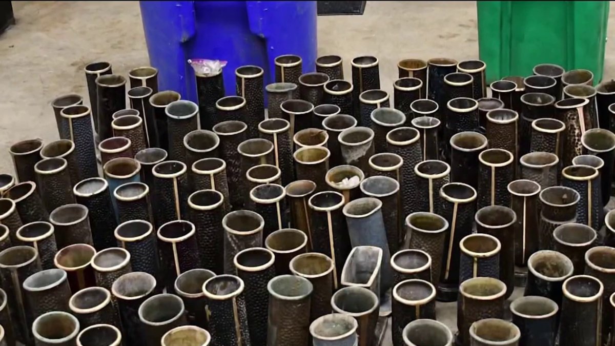 2 men accused of stealing more than 100 vases from graves at a Waldorf cemetery