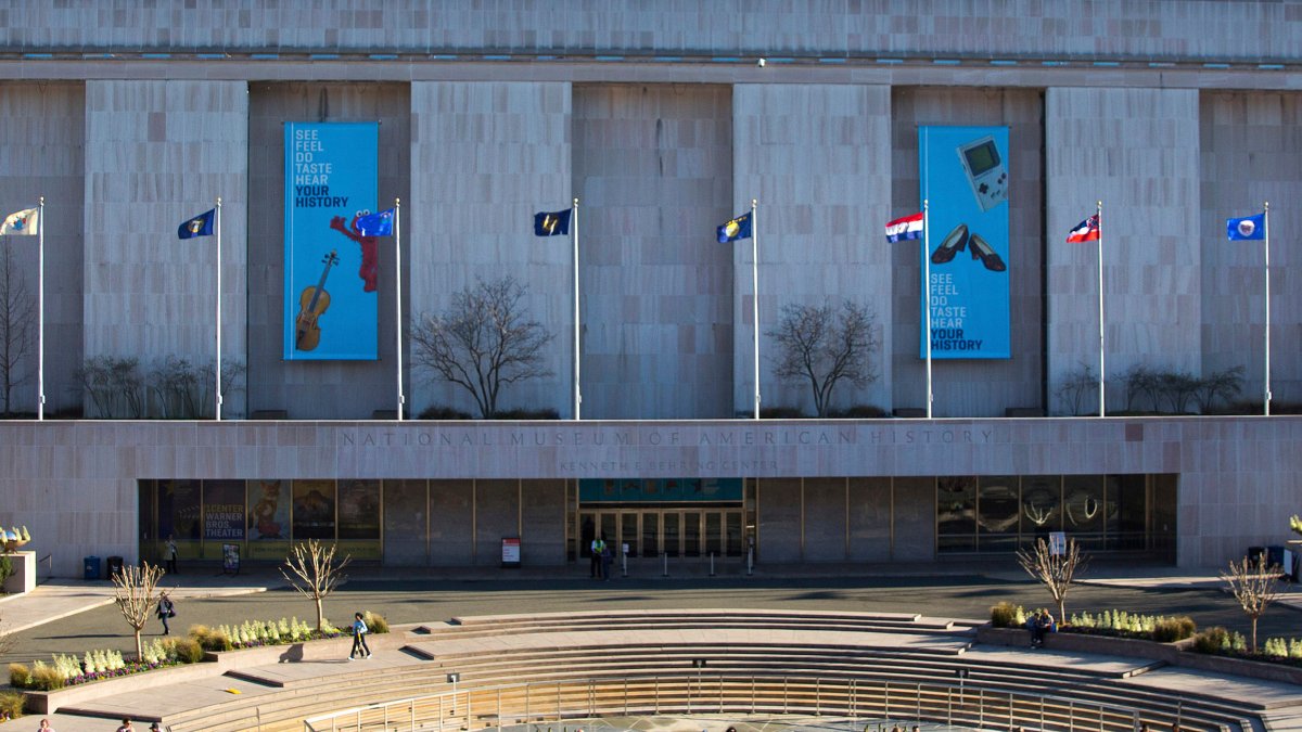 White House report brands Smithsonian leadership as radical activists who can't be tru...