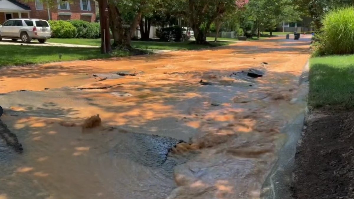 Water main break closes road in Bethesda neighborhood