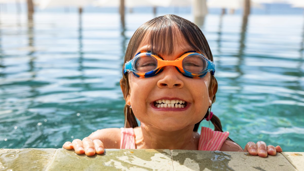 How to keep kids safe while swimming for Fourth of July weekend