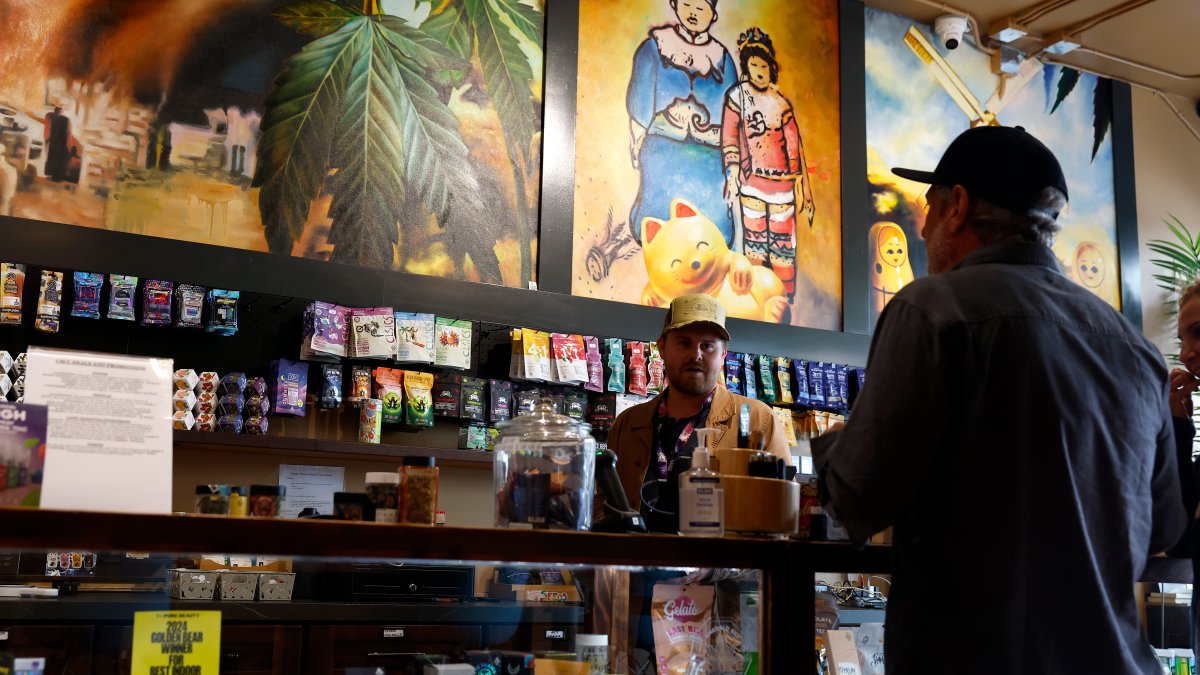 Virginia to allow recreational marijuana to be sold in retail stores beginning in 2027