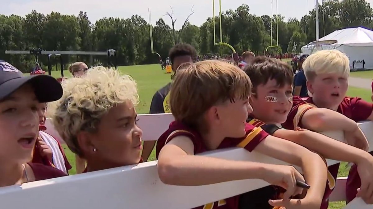 The Commanders' youngest fans get a glimpse of the team for Kids Day