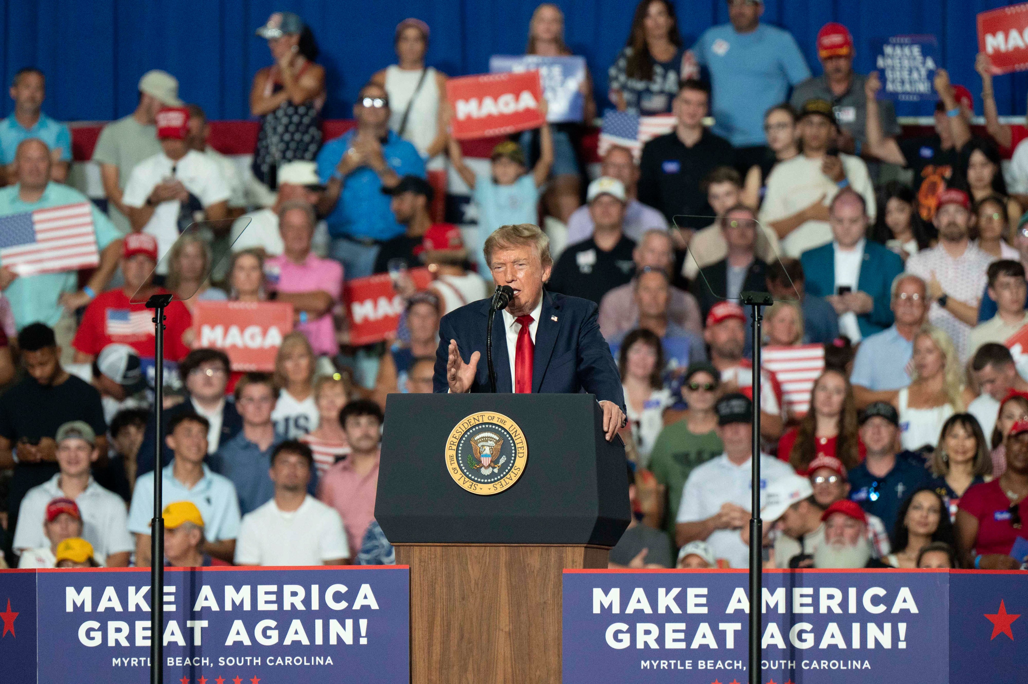 Trump tries new midterm message : Pretend Im on the ballot – NBC4 Washington