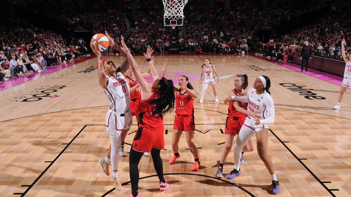 Austin scores career-high 31, Mystics rally from 14-point deficit and beat Fire 105-100